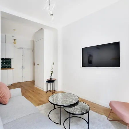 Pick A Flat's In Parc Monceau - Rue De Naples *