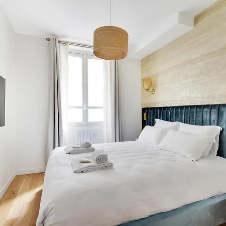 Pick A Flat's In Parc Monceau - Rue De Naples Parijs
