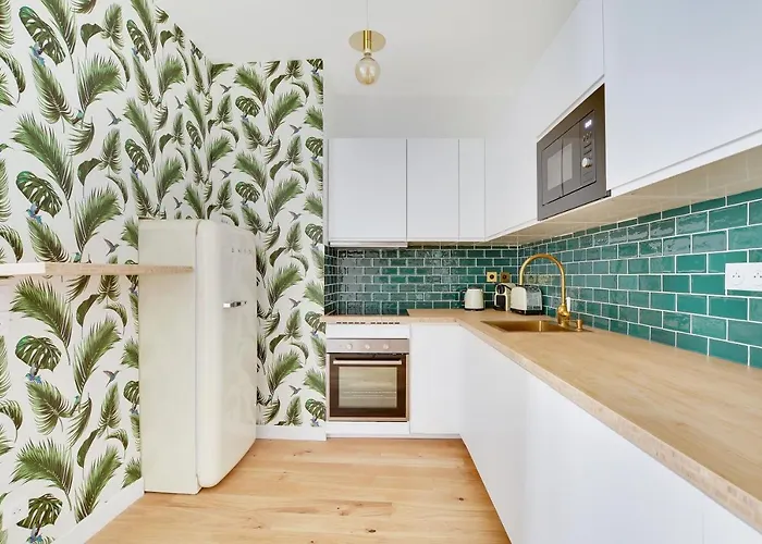 Pick A Flat's In Parc Monceau - Rue De Naples דירה פריז