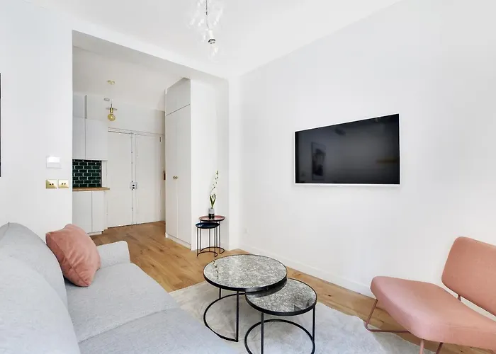 Pick A Flat's In Parc Monceau - Rue De Naples *