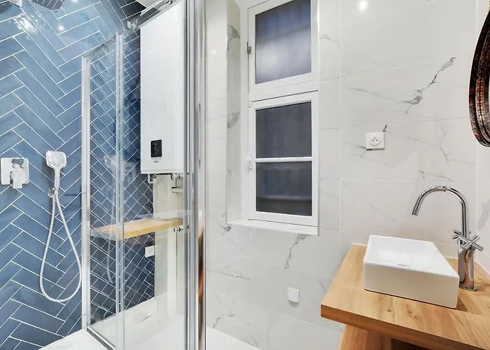 Pick A Flat's In Parc Monceau - Rue De Naples *