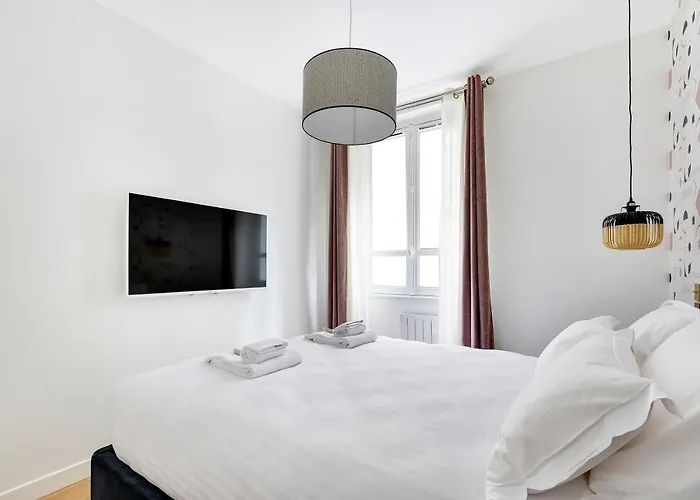 Pick A Flat's In Parc Monceau - Rue De Naples * פריז